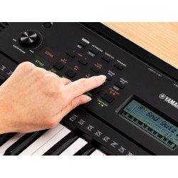 Yamaha PSR-E283 61-Key Portable Keyboard